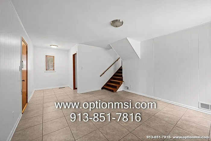 9401 Outlook Dr — Photo 22