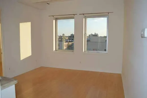 Rented by Dream Space Realty | media 14