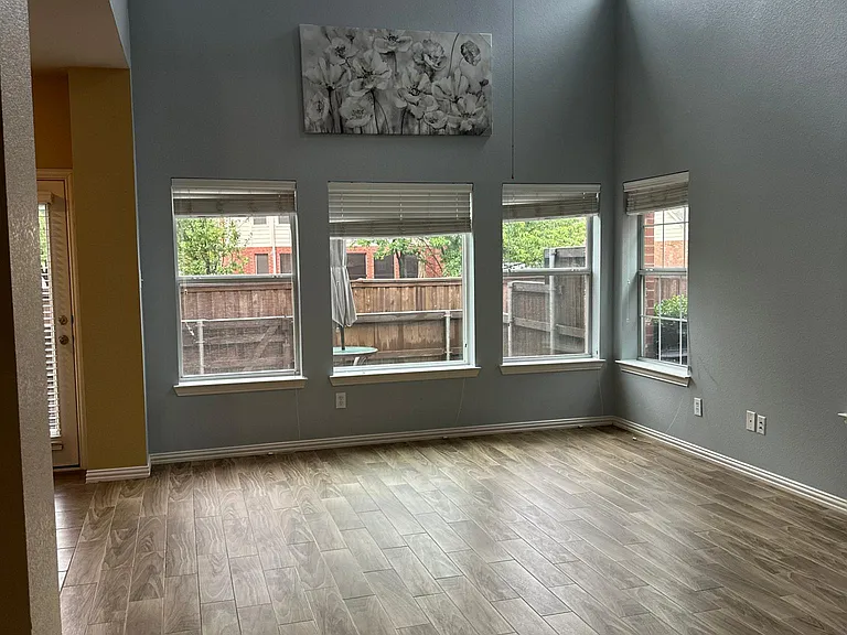 8730 Manhattan Ave #8730 — Photo 3