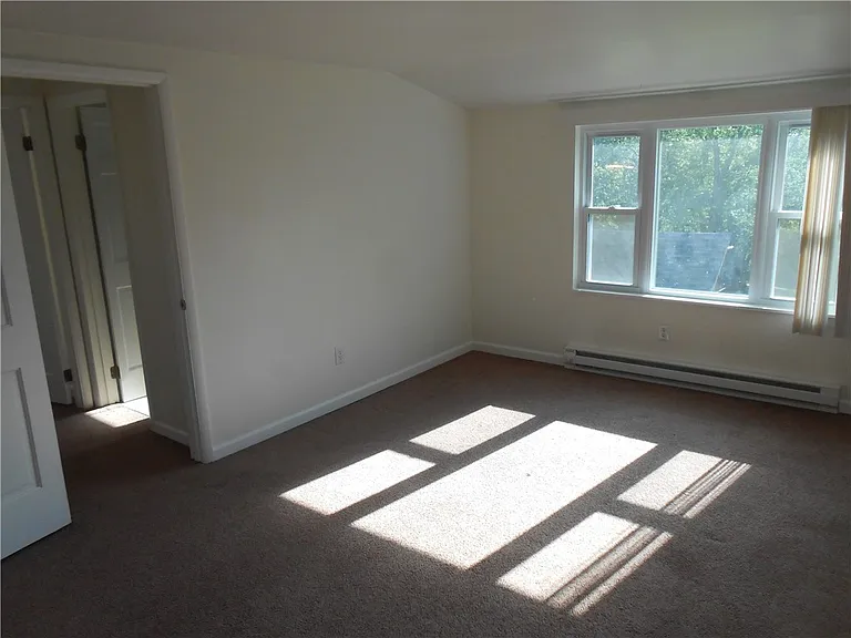 1318 Oakridge Rd — Photo 15