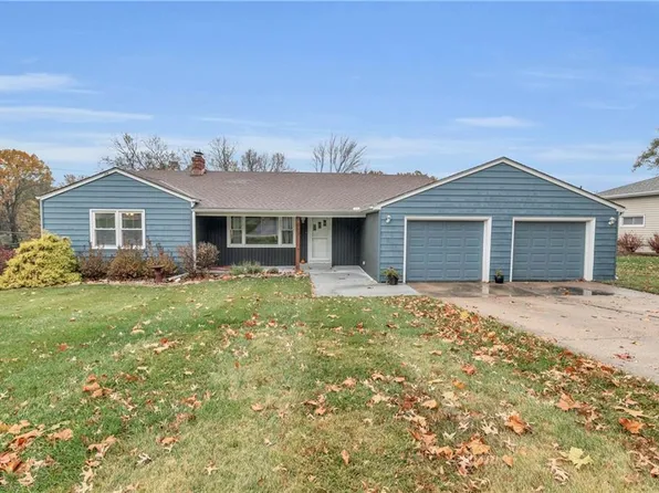 700 NE 81st Ter, Kansas City, MO 64118