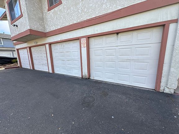 5th image of 118 W Boone St APT B1