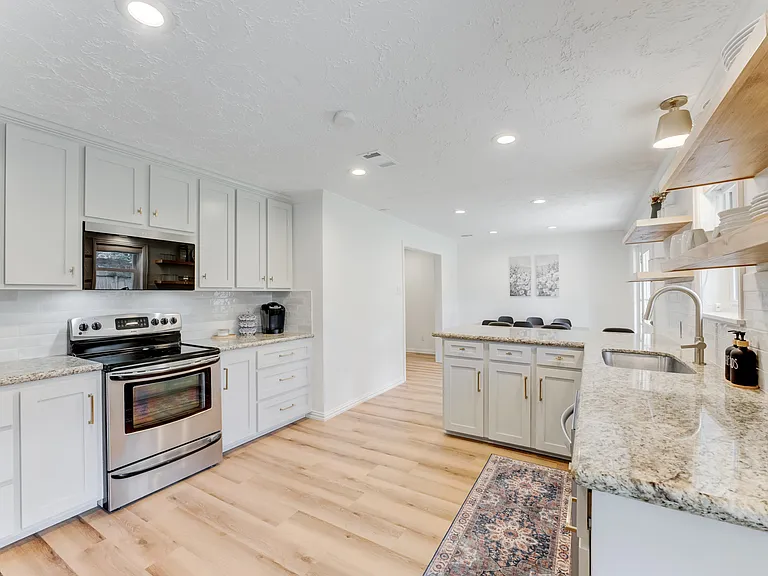 10415 Ivyridge Rd — Photo 7
