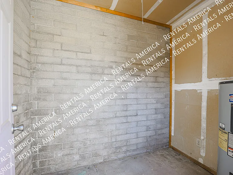 1055 N Recker Rd #1018 — Photo 25