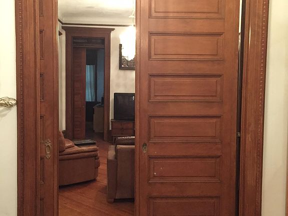 3rd image of 176 Midwood St