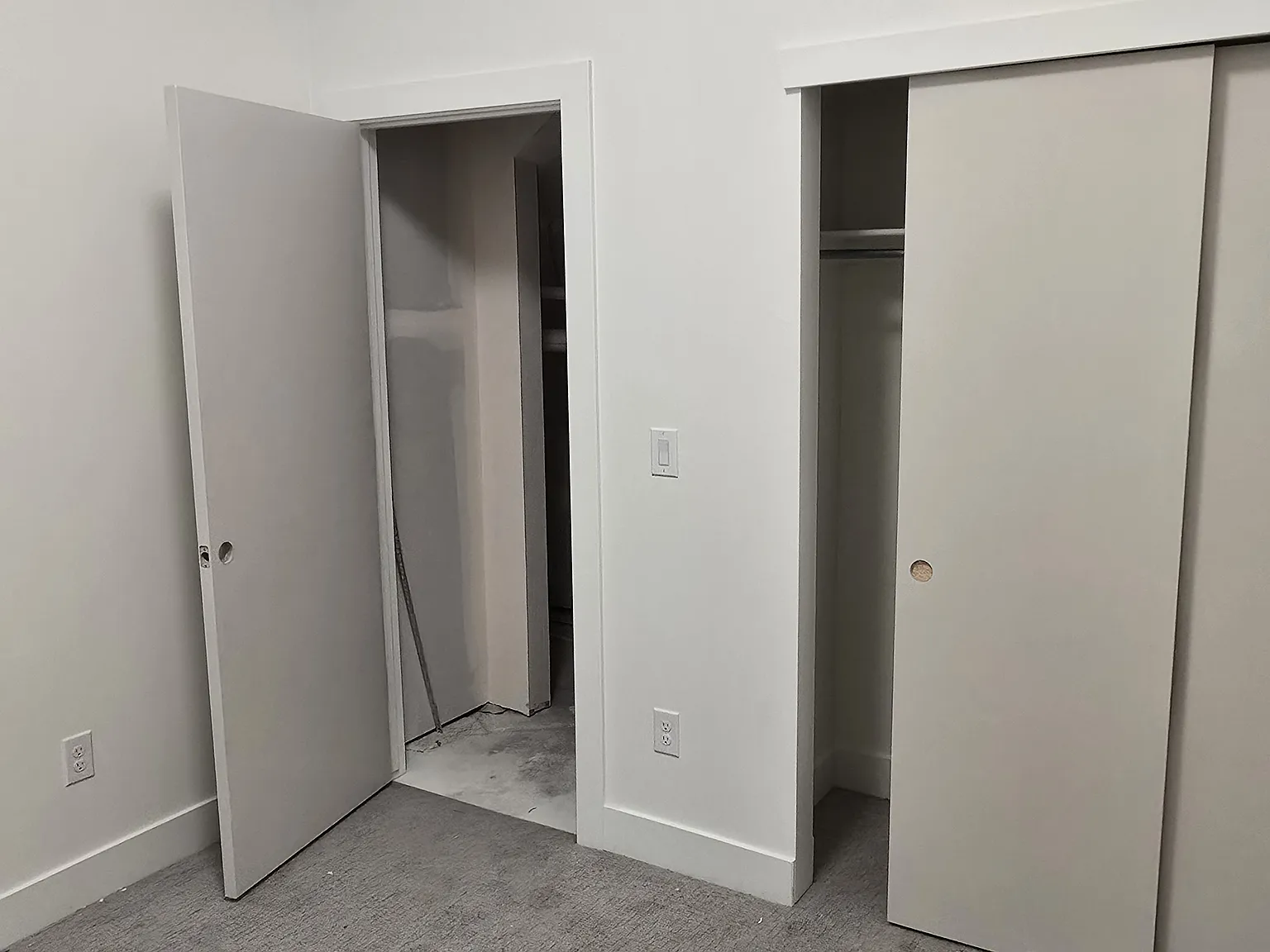 4 bed, 1997 sqft, $4,000 — Photo 2