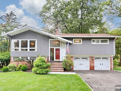 7 Shadow Ln, Montvale, NJ, 07645