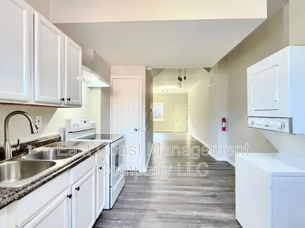 723 N Port St, Baltimore, MD 21205