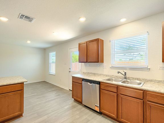 5th image of 4519 Gato Calico Dr