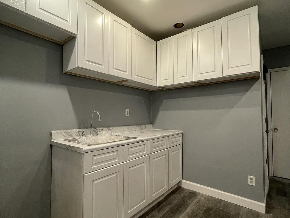41 Garfield Ave #1