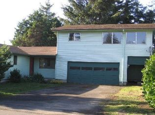 820 S Lincoln St, Seaside, OR 97138