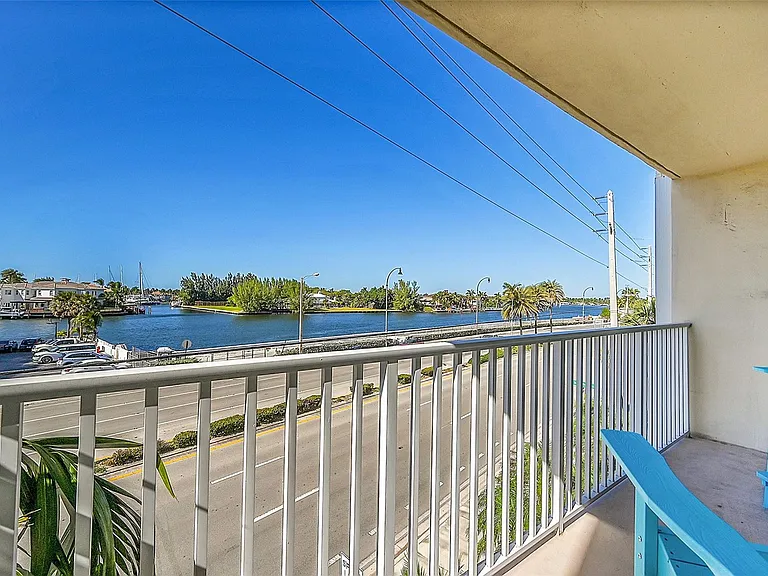 1401 S Ocean Dr #304 — Photo 29