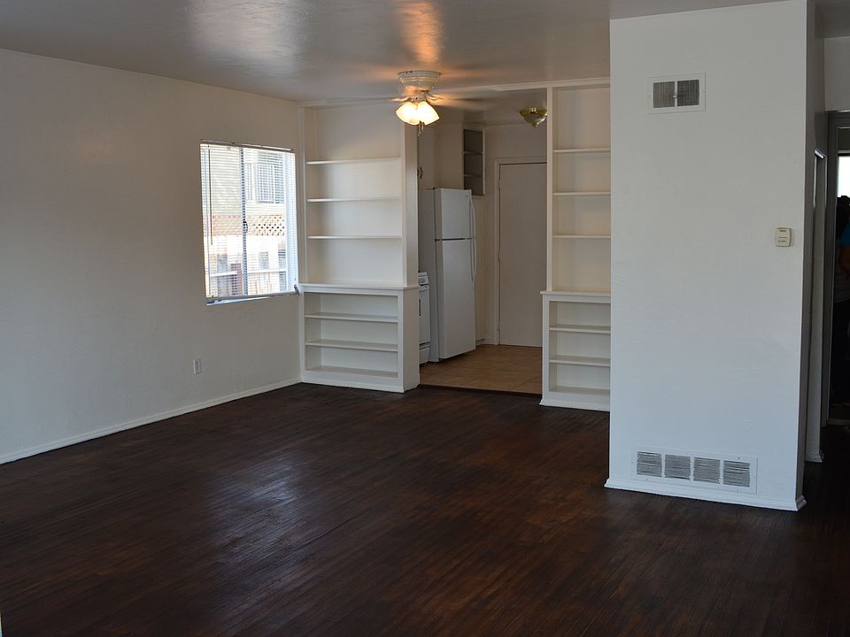 1st image of 556 E Lexington Ave