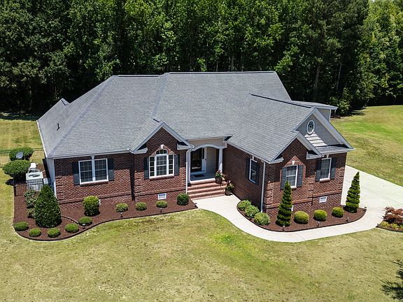 3rd image of 4883 Robin Wood Court