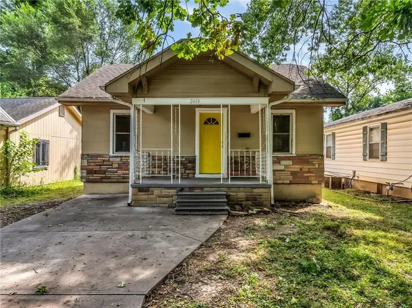 2419 S Vermont Ave, Independence, MO 64052