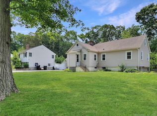 92 Indian River Rd, Milford, CT 06460