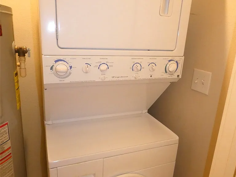 6159 Oram St #105 — Photo 14