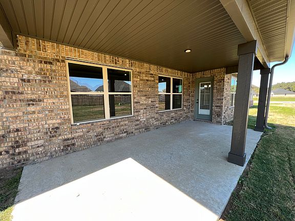 2nd image of 2403 Kathryn Ln