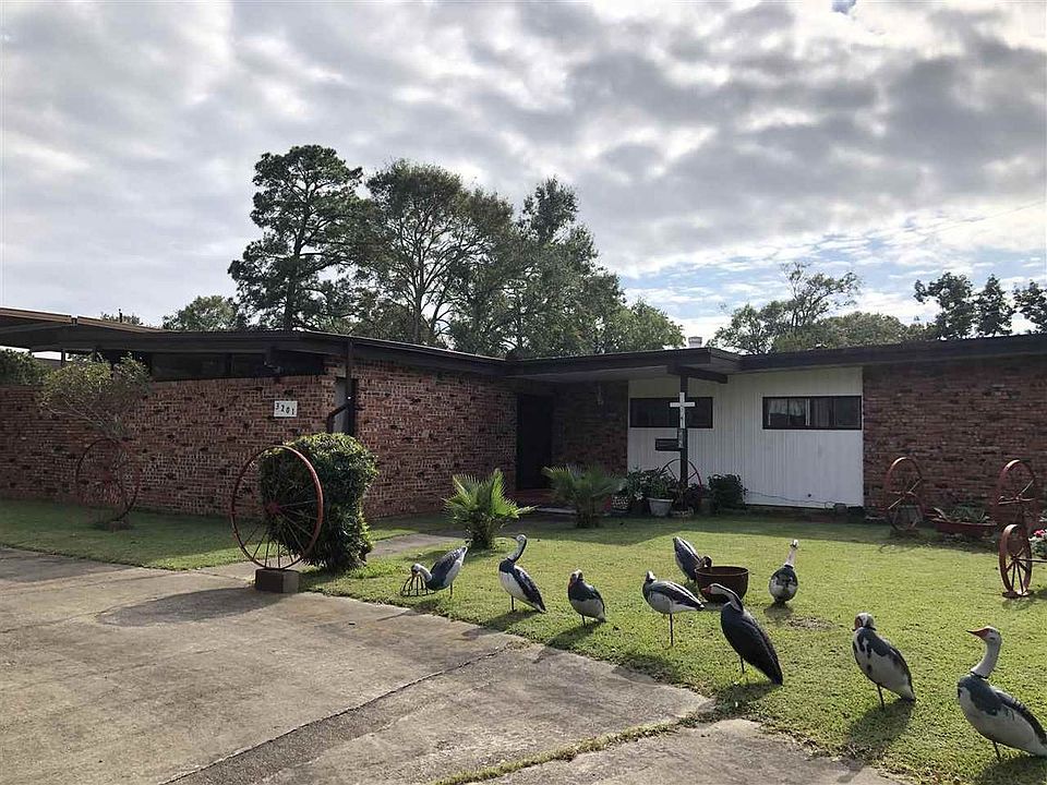 1st image of 3201 Eugenia Ln