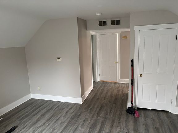 5th image of 6015 E Canal St