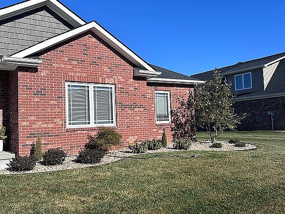 3rd image of 3534 Regents Ct