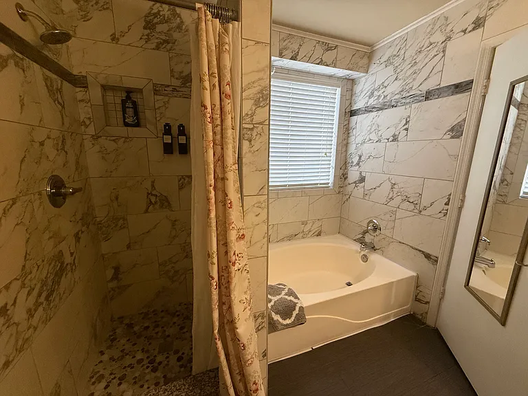 2058 S Voyager Dr — Photo 16