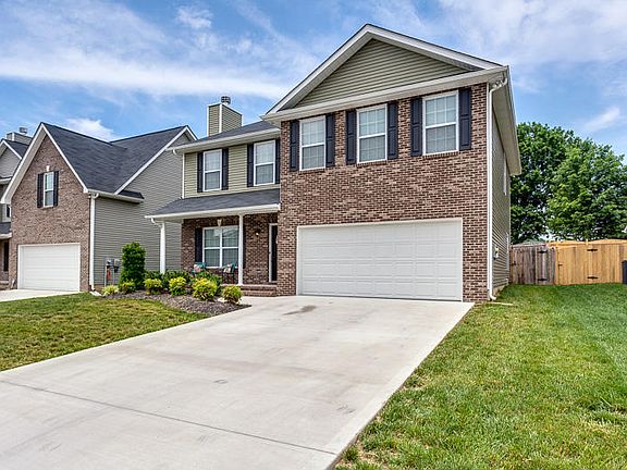 3rd image of 8317 Cureton Park Ln