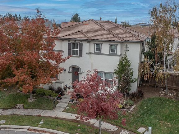 2nd image of 2322 Shire Way