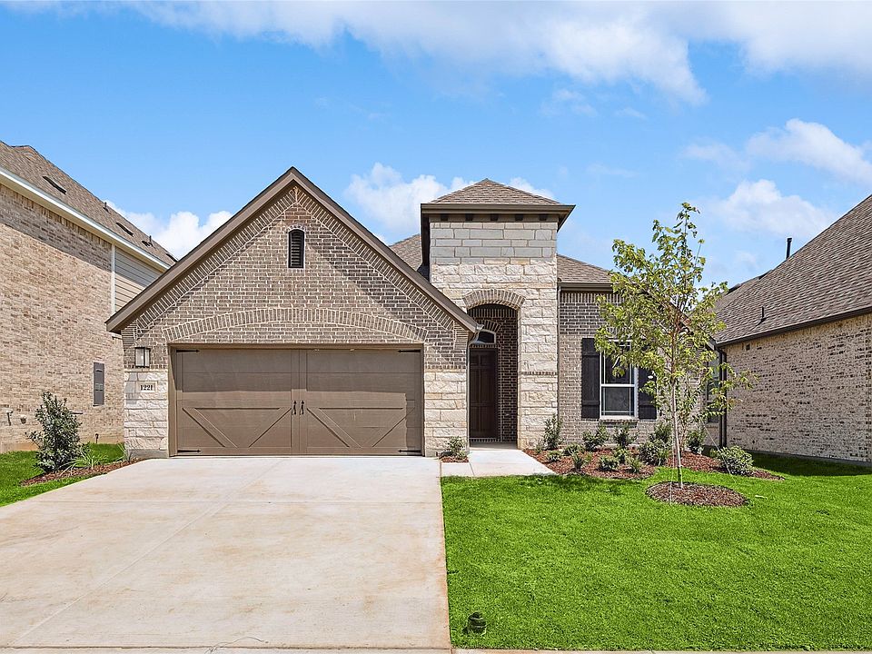 1st image of 1221 Rosebay Dr