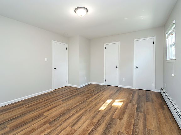5th image of 80 Maxwell Ave #2