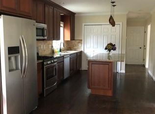 883 Baldwin Rd, Woodbridge, CT 06525