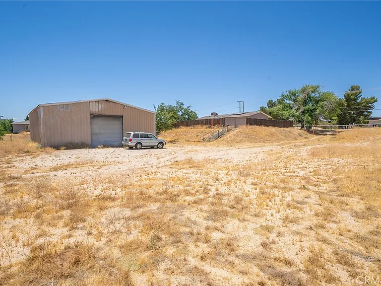 11945 Bornite Ave — Photo 31