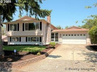 7555 Springhill Dr, Gladstone, OR 97027