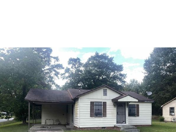 2004 S Maple St, Pine Bluff, AR 71603