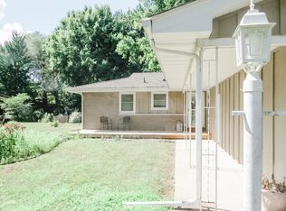 7 Bellamy Ct, Champaign, IL 61821