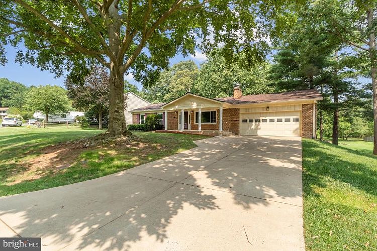 1st image of 4092 Fallway Ln