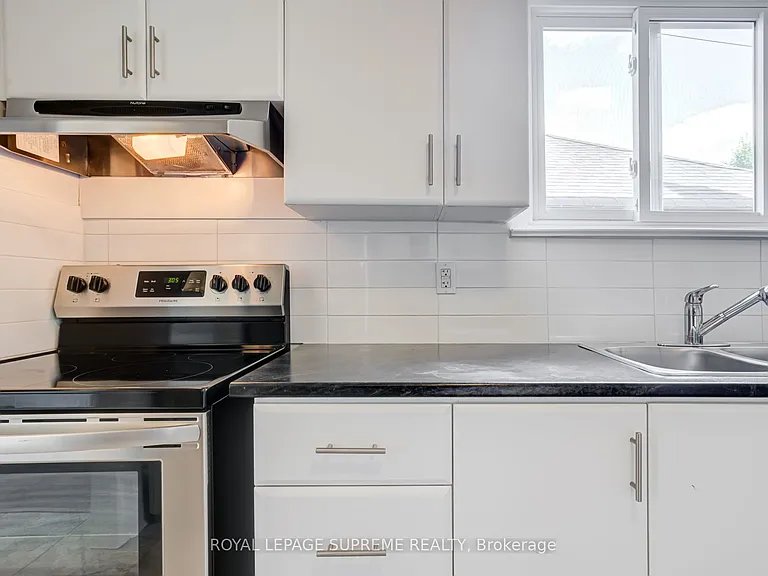 79 Lanark Ave #1 — Photo 13