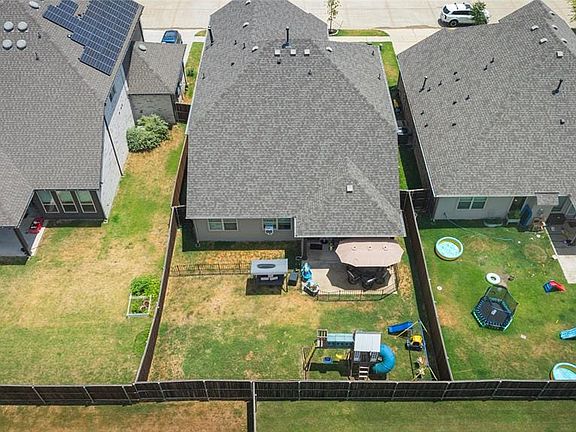 4th image of 2913 Upland Trail Ln