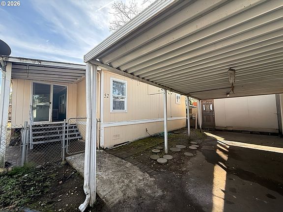 2nd image of 23200 NE Sandy Blvd Unit 52