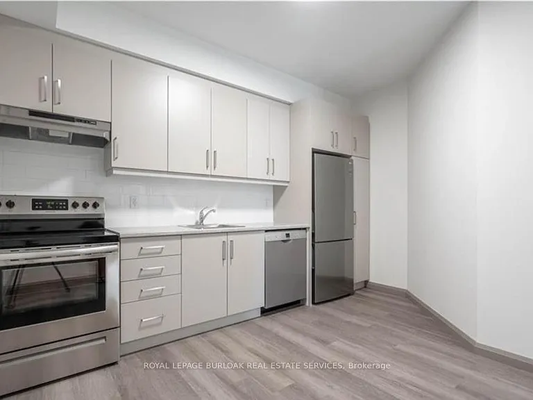 36 Grant Ave #1A — Photo 5