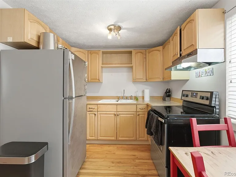 1063 N Clarkson St #8A — Photo 11