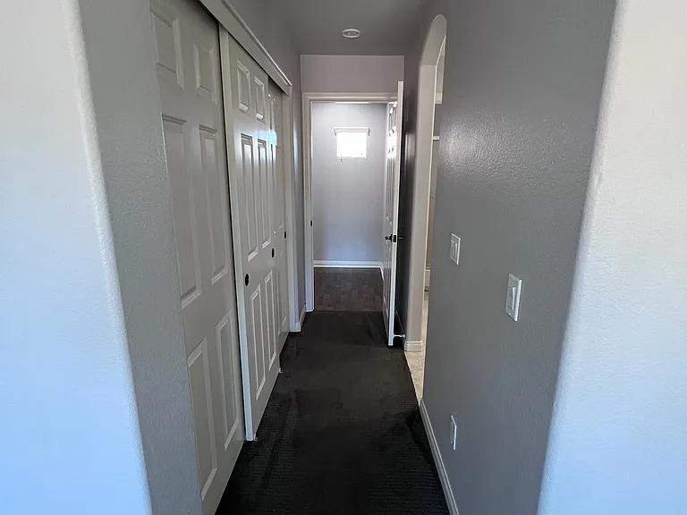 1346 Sky Ridge Ct — Photo 12