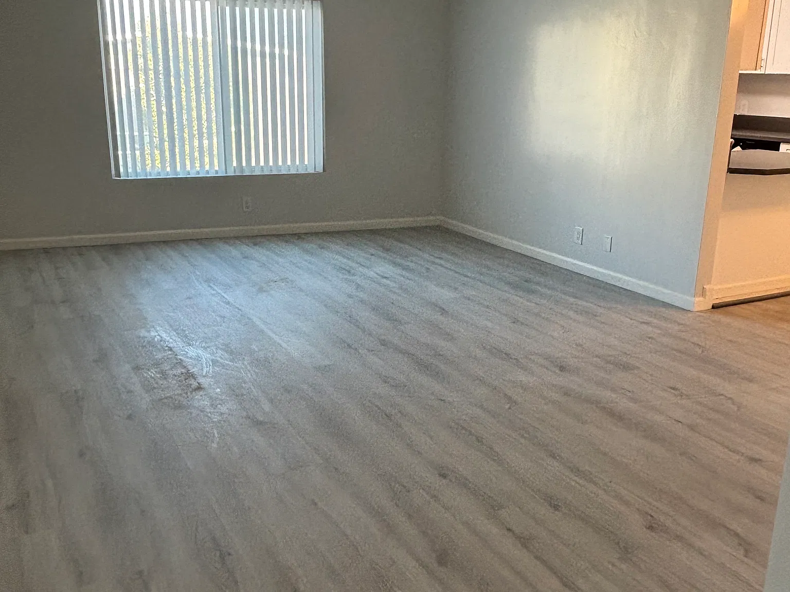 2 bed, 1300 sqft, $2,750 — Photo 4