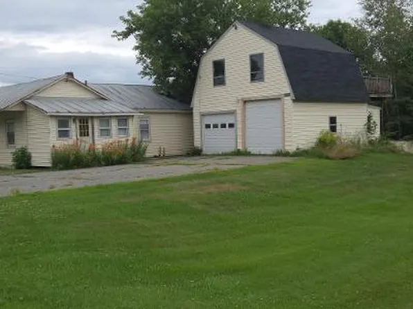 378 Skowhegan Rd, Fairfield, ME 04937