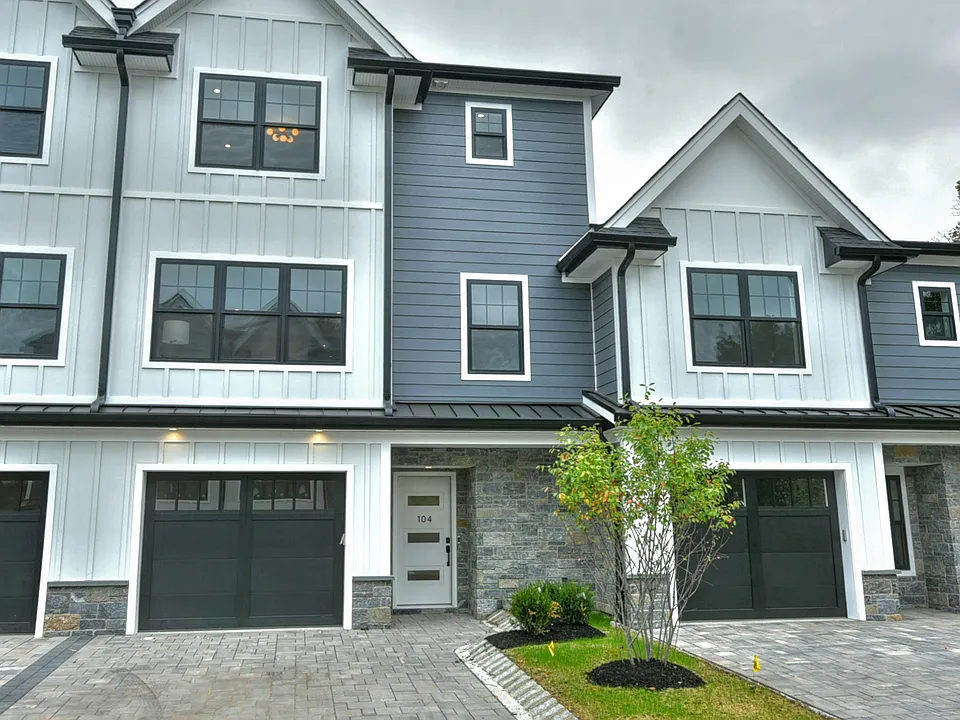 120 Collignon Way #120