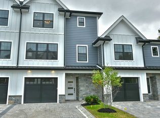 120 Collignon Way #120, Westwood, NJ 07675