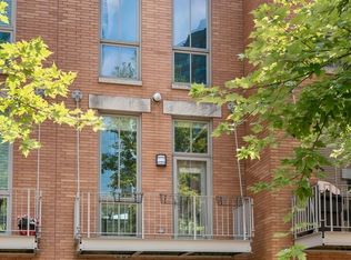456 E North Water St #D, Chicago, IL 60611