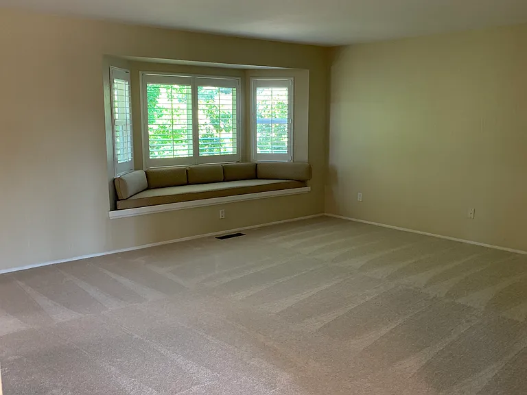 1819 Yolanda Cir — Photo 23