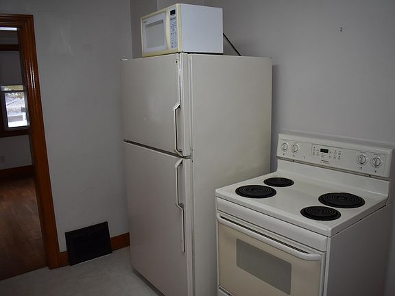 3rd image of 14986 160th Ave