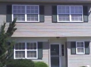 22 Autumn Leaf Ct, Montgomery, NY 12549